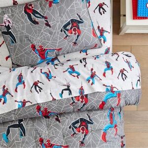 Pottery Barn Kids Spiderman Miles Morales Spider Gwen Duvet cover Full Bed